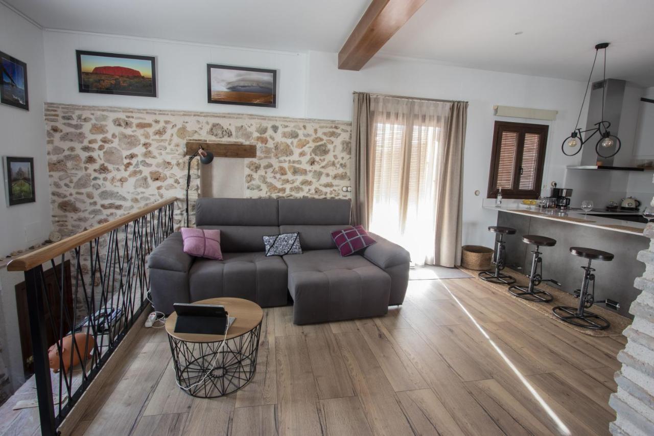 La Cambra Casa Rural Potries ภายนอก รูปภาพ