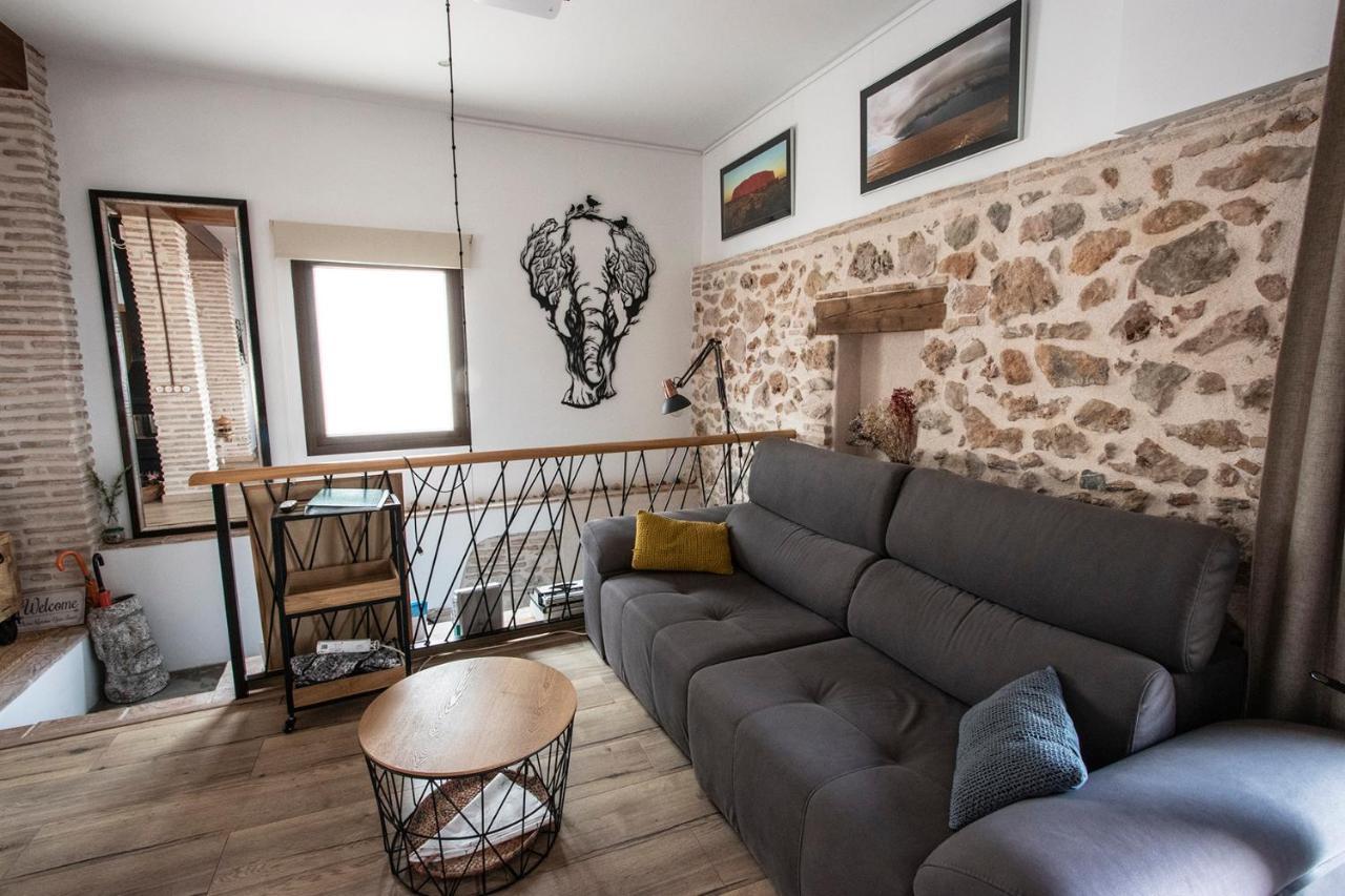 La Cambra Casa Rural Potries ภายนอก รูปภาพ